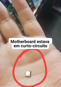 Motherboard em curto-circuito